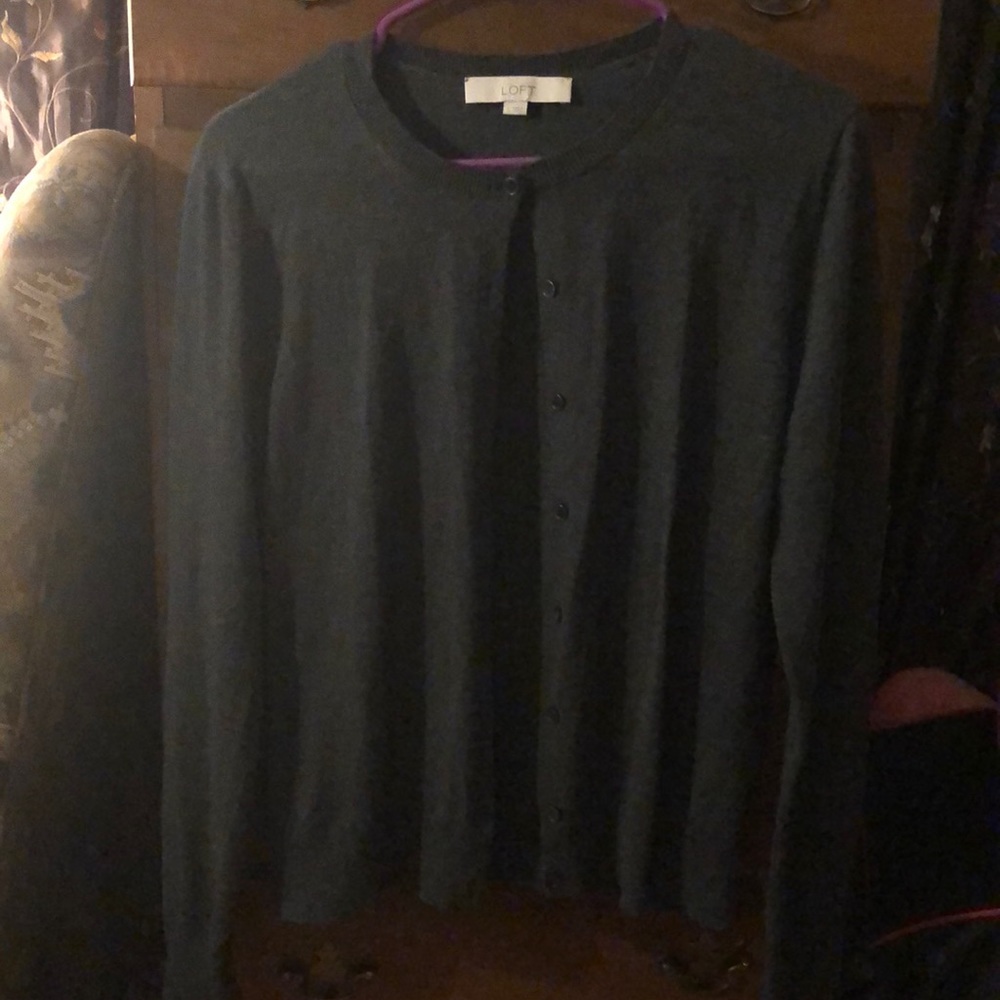 Loft gray sweater(Used) in good condition.